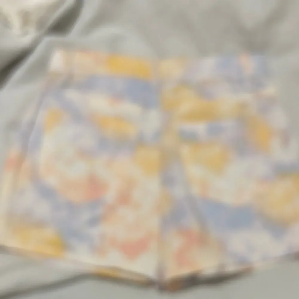 OshKosh B'gosh 8 Pastel Tie-Dye Jean Shorts cotton spandex blend nwt